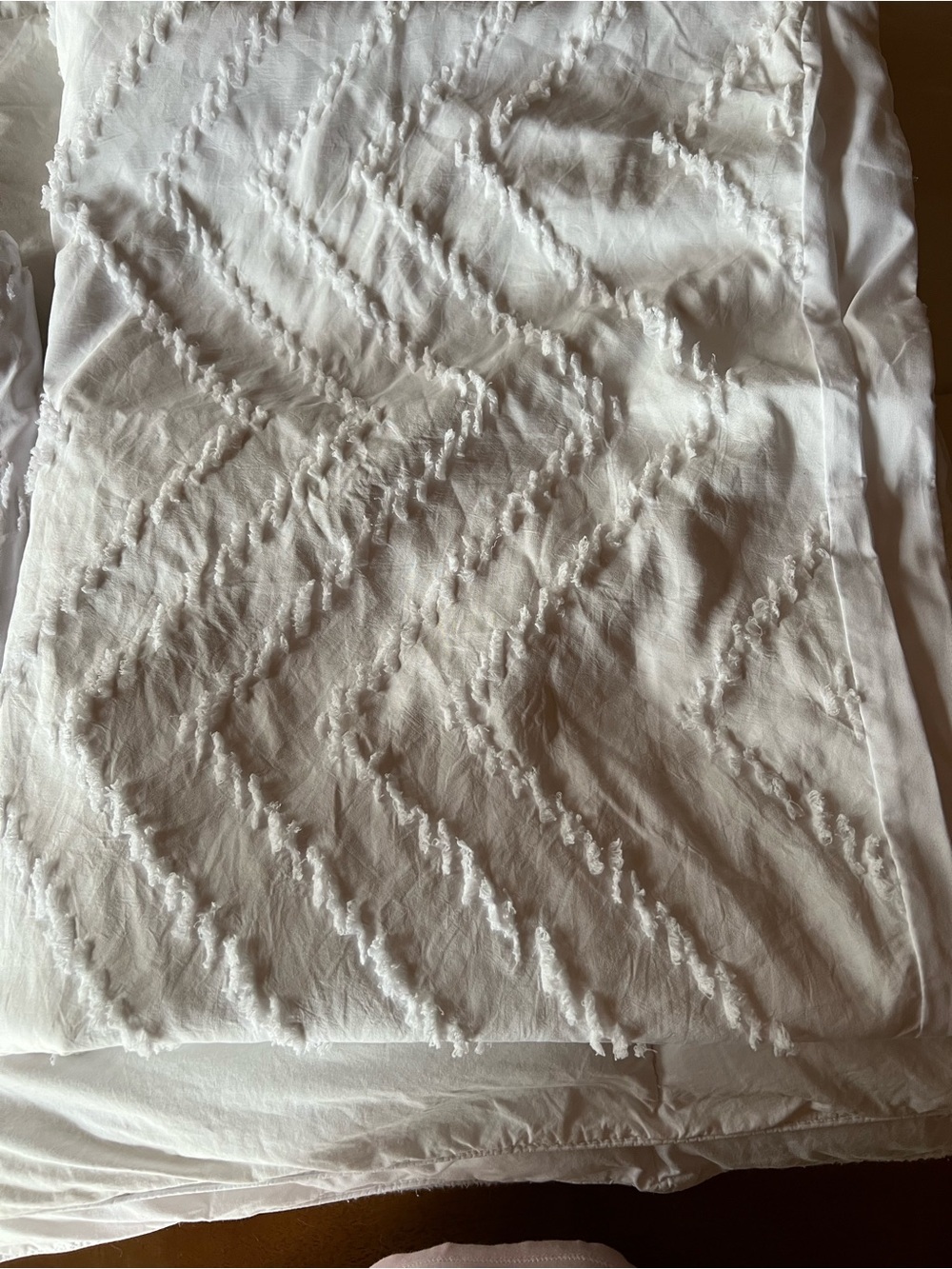 Kohl's White Textured Cotton Twin Duvet Cover With One Pillow Case.